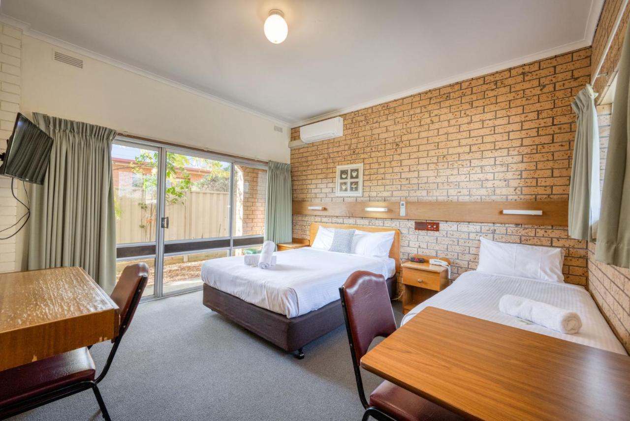 Colac Mid City Motor Inn Extérieur photo