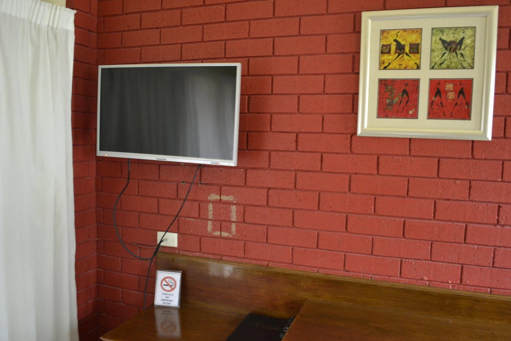 Colac Mid City Motor Inn Extérieur photo