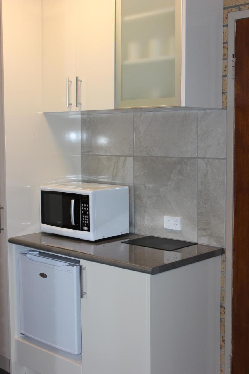 Colac Mid City Motor Inn Extérieur photo